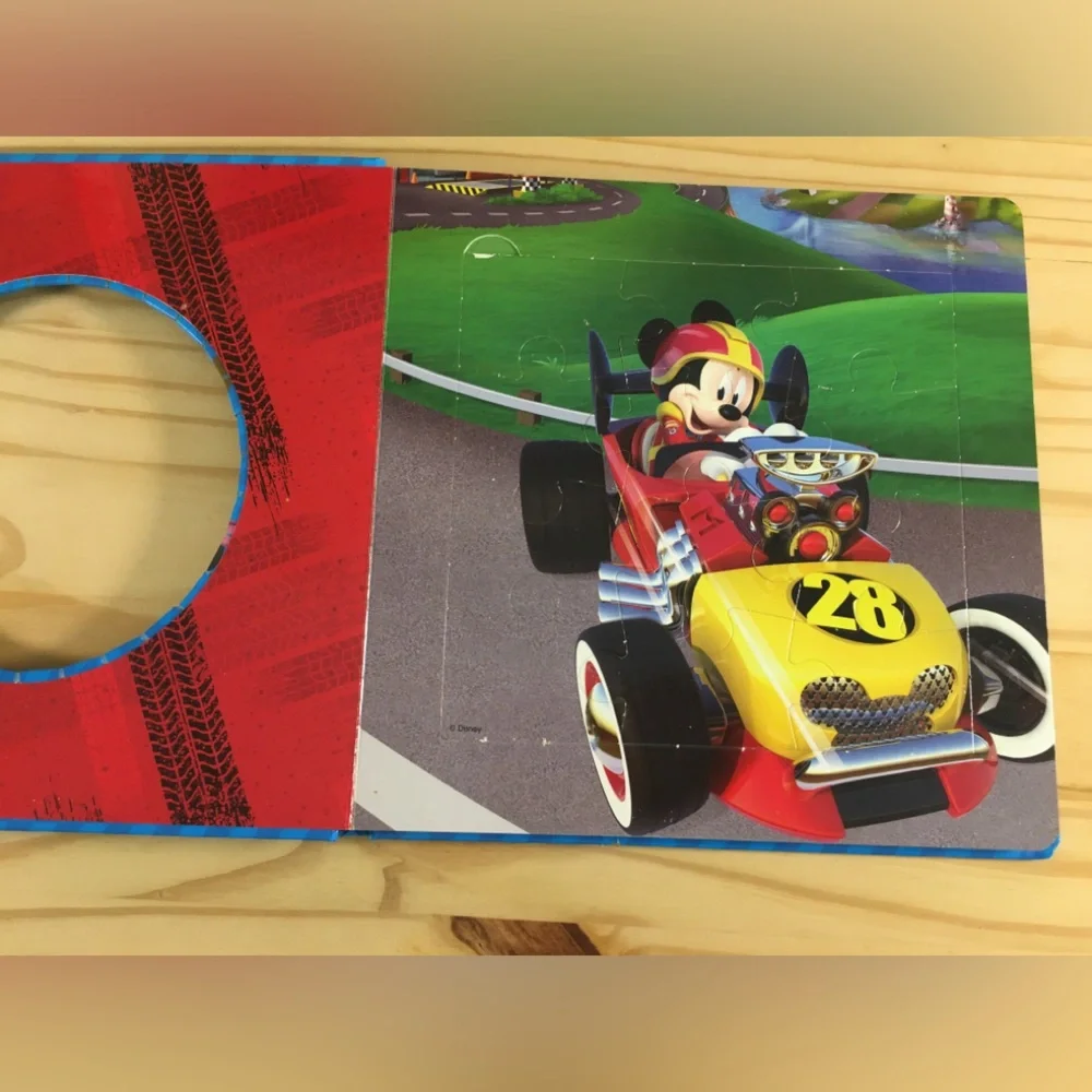 Disney Junior Mickey Roadster Races My First Puzzle Book (5 Puzzles Inside)